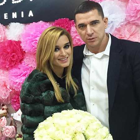 Гагарина также рассказала, почему долго не сообщала фанатам, что ждет ребенка