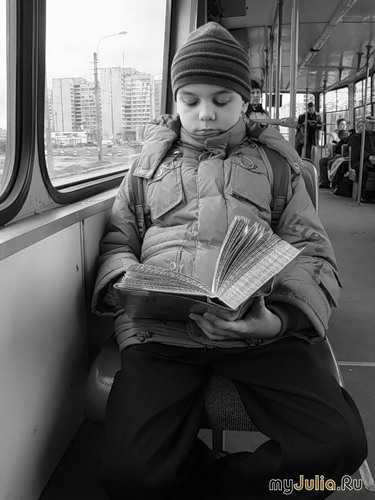 Но минуты восторга вновь сменятся глухой депрессией, поскольку футбол из бесконечно унылой реальности переместится куданибудь ещё, а